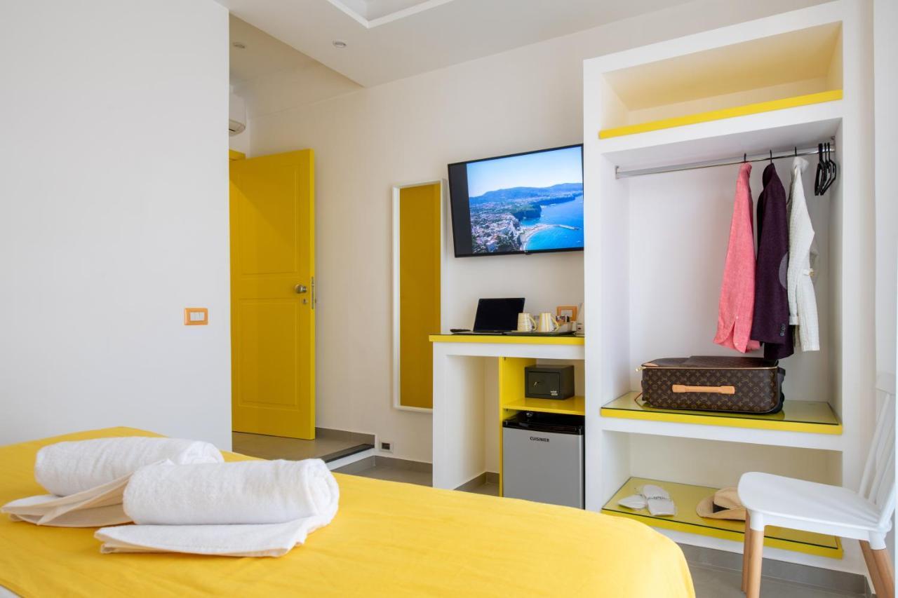 Al Campanile Hotell Sant'Agnello Exteriör bild